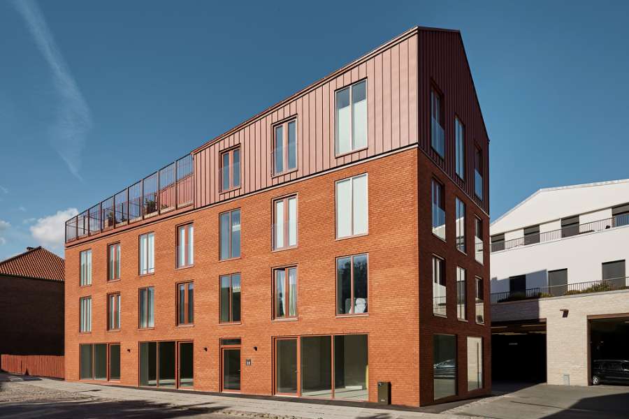 Atypische Asymmetrie mit Stahl ganz oben, Bjerggade 2, 4600 Køge